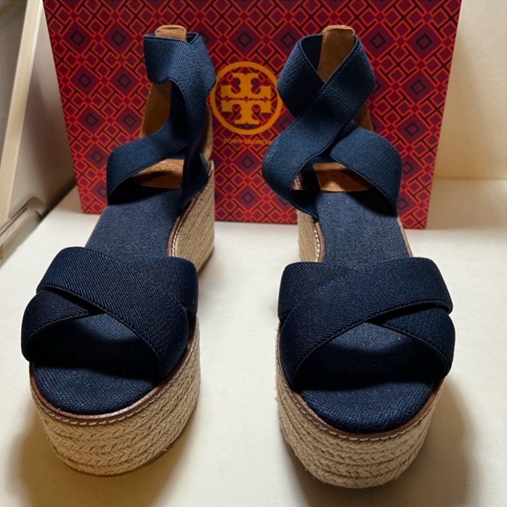 Tory burch blue sandals